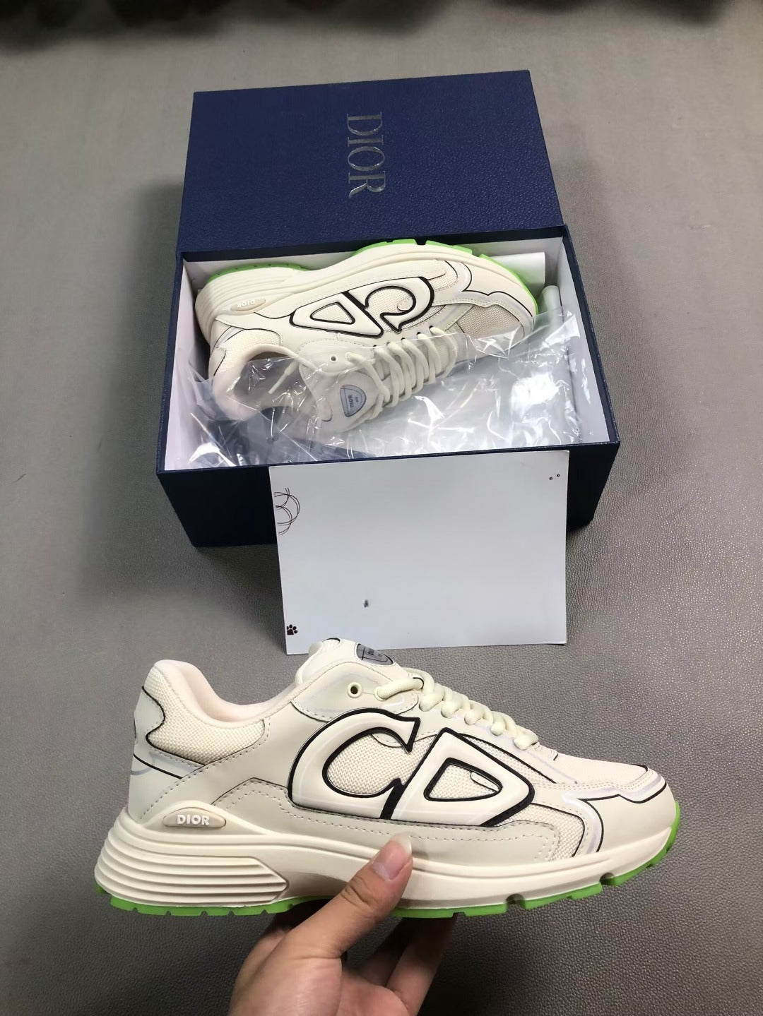 Dior B30
