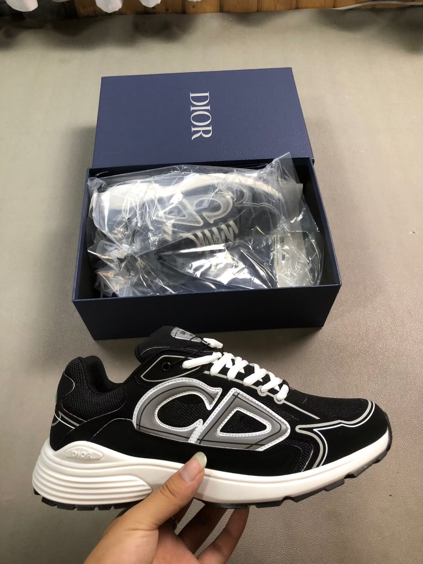 Dior B30